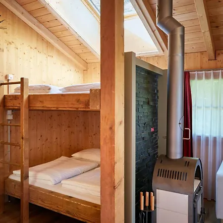 Huettenhotel Husky Lodge Muotathal Exterior photo